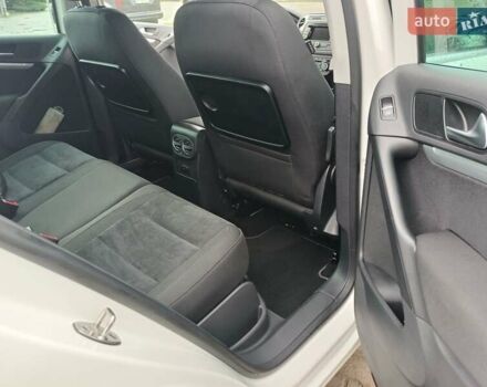 Белый Фольксваген Тигуан, объемом двигателя 2 л и пробегом 95 тыс. км за 17900 $, фото 13 на Automoto.ua