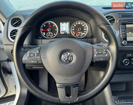 Белый Фольксваген Тигуан, объемом двигателя 1.97 л и пробегом 245 тыс. км за 12999 $, фото 21 на Automoto.ua