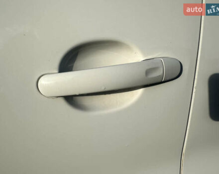 Белый Фольксваген Тигуан, объемом двигателя 2 л и пробегом 248 тыс. км за 9999 $, фото 13 на Automoto.ua