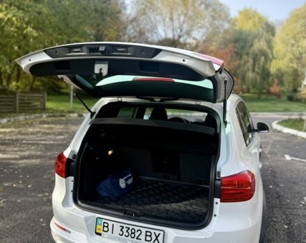 Белый Фольксваген Тигуан, объемом двигателя 2 л и пробегом 35 тыс. км за 21500 $, фото 15 на Automoto.ua