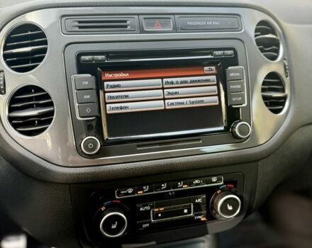 Белый Фольксваген Тигуан, объемом двигателя 2 л и пробегом 35 тыс. км за 21500 $, фото 17 на Automoto.ua