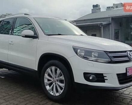 Белый Фольксваген Тигуан, объемом двигателя 2 л и пробегом 95 тыс. км за 17900 $, фото 3 на Automoto.ua