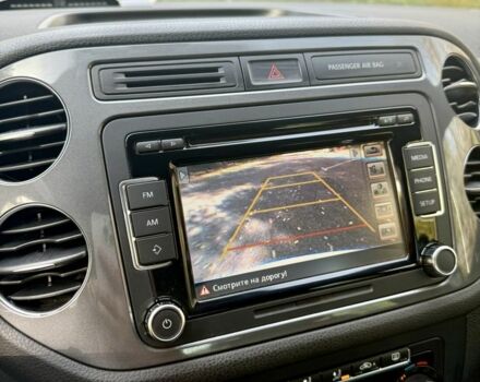 Белый Фольксваген Тигуан, объемом двигателя 2 л и пробегом 35 тыс. км за 21500 $, фото 19 на Automoto.ua