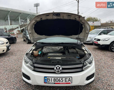 Белый Фольксваген Тигуан, объемом двигателя 2 л и пробегом 199 тыс. км за 12200 $, фото 17 на Automoto.ua
