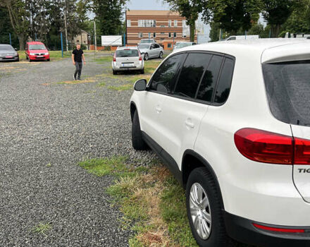 Белый Фольксваген Тигуан, объемом двигателя 1.98 л и пробегом 240 тыс. км за 10900 $, фото 13 на Automoto.ua