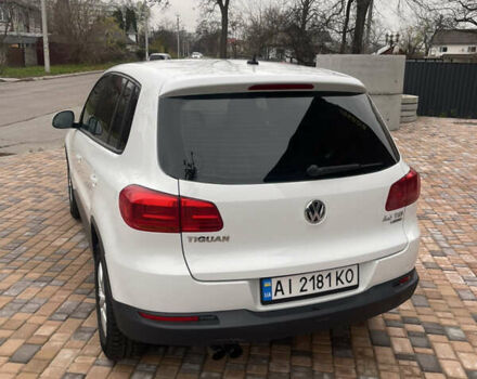 Белый Фольксваген Тигуан, объемом двигателя 1.98 л и пробегом 198 тыс. км за 10800 $, фото 5 на Automoto.ua