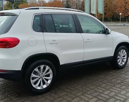 Белый Фольксваген Тигуан, объемом двигателя 2 л и пробегом 95 тыс. км за 17900 $, фото 1 на Automoto.ua