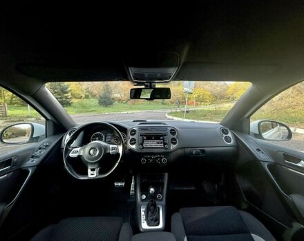 Белый Фольксваген Тигуан, объемом двигателя 2 л и пробегом 35 тыс. км за 21500 $, фото 11 на Automoto.ua