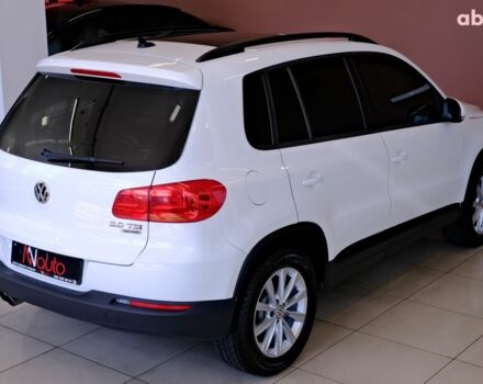 Білий Фольксваген Тігуан, об'ємом двигуна 2 л та пробігом 146 тис. км за 12900 $, фото 4 на Automoto.ua