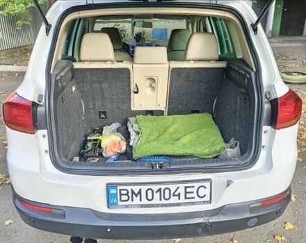 Белый Фольксваген Тигуан, объемом двигателя 1.97 л и пробегом 240 тыс. км за 10000 $, фото 5 на Automoto.ua