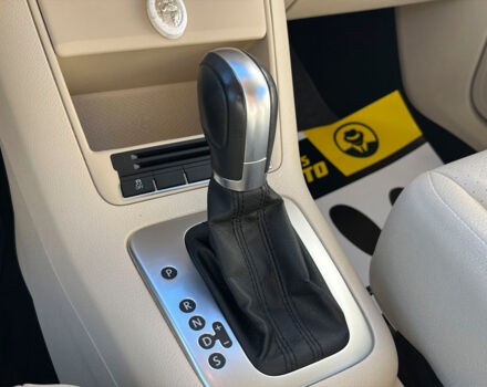 Білий Фольксваген Тігуан, об'ємом двигуна 2 л та пробігом 217 тис. км за 11500 $, фото 20 на Automoto.ua