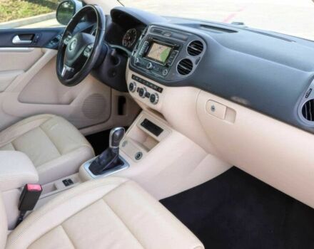 Фольксваген Тигуан 2013 в Хмельницком на Automoto.ua Белый Фольксваген Тигуан, объемом двигателя 2 л и пробегом 85 тыс. км за 4600 $, фото 16 на Automoto.ua