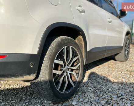 Білий Фольксваген Тігуан, об'ємом двигуна 1.39 л та пробігом 270 тис. км за 13999 $, фото 29 на Automoto.ua