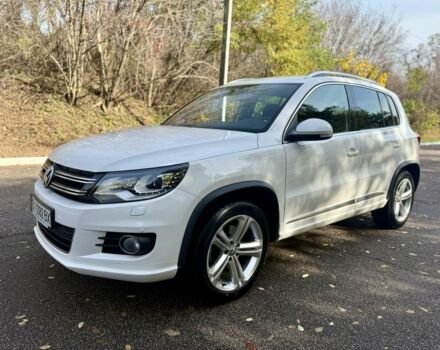 Белый Фольксваген Тигуан, объемом двигателя 2 л и пробегом 35 тыс. км за 21500 $, фото 3 на Automoto.ua