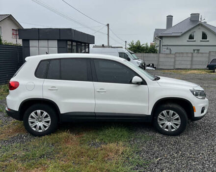 Белый Фольксваген Тигуан, объемом двигателя 1.98 л и пробегом 240 тыс. км за 10900 $, фото 2 на Automoto.ua