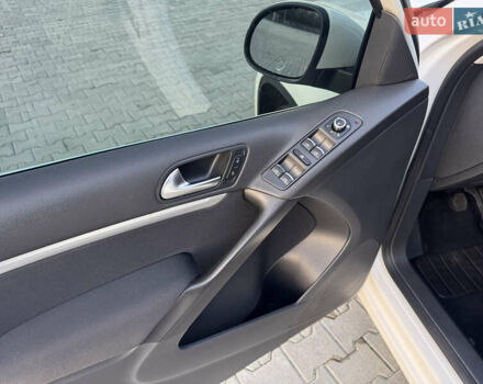 Белый Фольксваген Тигуан, объемом двигателя 1.97 л и пробегом 245 тыс. км за 12999 $, фото 15 на Automoto.ua