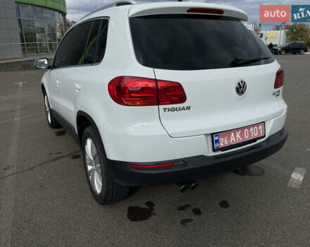Белый Фольксваген Тигуан, объемом двигателя 2 л и пробегом 161 тыс. км за 12750 $, фото 7 на Automoto.ua