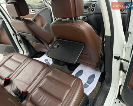 Білий Фольксваген Тігуан, об'ємом двигуна 1.97 л та пробігом 279 тис. км за 12999 $, фото 28 на Automoto.ua