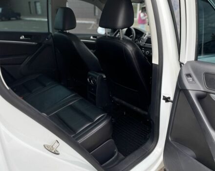 Белый Фольксваген Тигуан, объемом двигателя 2 л и пробегом 162 тыс. км за 12750 $, фото 15 на Automoto.ua