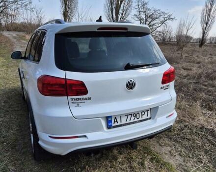 Білий Фольксваген Тігуан, об'ємом двигуна 1.98 л та пробігом 196 тис. км за 12900 $, фото 2 на Automoto.ua