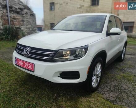 Білий Фольксваген Тігуан, об'ємом двигуна 2 л та пробігом 136 тис. км за 11800 $, фото 10 на Automoto.ua