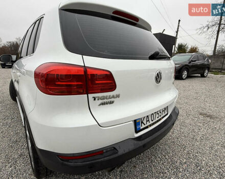 Білий Фольксваген Тігуан, об'ємом двигуна 1.97 л та пробігом 279 тис. км за 12999 $, фото 9 на Automoto.ua