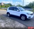 Белый Фольксваген Тигуан, объемом двигателя 2 л и пробегом 170 тыс. км за 10000 $, фото 3 на Automoto.ua