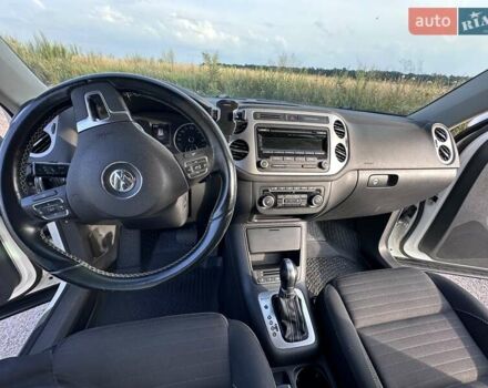 Білий Фольксваген Тігуан, об'ємом двигуна 1.97 л та пробігом 287 тис. км за 15800 $, фото 6 на Automoto.ua