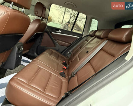 Білий Фольксваген Тігуан, об'ємом двигуна 1.97 л та пробігом 279 тис. км за 12999 $, фото 46 на Automoto.ua