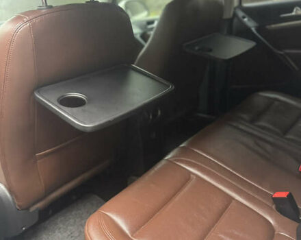 Белый Фольксваген Тигуан, объемом двигателя 2 л и пробегом 176 тыс. км за 15850 $, фото 12 на Automoto.ua