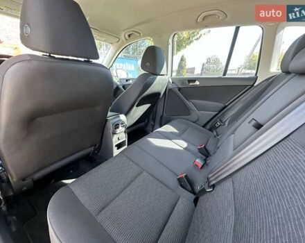 Белый Фольксваген Тигуан, объемом двигателя 2 л и пробегом 228 тыс. км за 12550 $, фото 35 на Automoto.ua