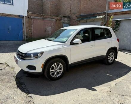 Білий Фольксваген Тігуан, об'ємом двигуна 1.97 л та пробігом 243 тис. км за 10999 $, фото 1 на Automoto.ua
