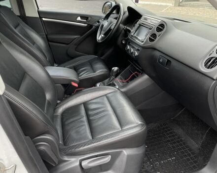 Белый Фольксваген Тигуан, объемом двигателя 2 л и пробегом 162 тыс. км за 12750 $, фото 17 на Automoto.ua