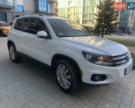 Білий Фольксваген Тігуан, об'ємом двигуна 1.98 л та пробігом 267 тис. км за 12400 $, фото 3 на Automoto.ua