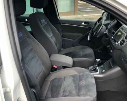 Білий Фольксваген Тігуан, об'ємом двигуна 2 л та пробігом 142 тис. км за 9200 $, фото 19 на Automoto.ua