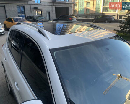 Білий Фольксваген Тігуан, об'ємом двигуна 1.98 л та пробігом 267 тис. км за 12400 $, фото 4 на Automoto.ua