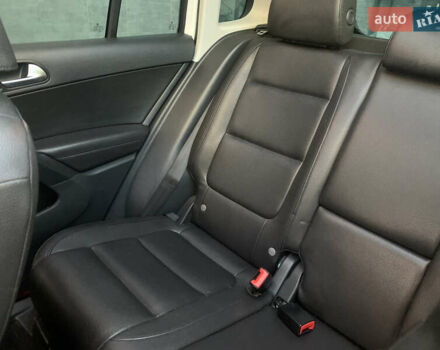 Білий Фольксваген Тігуан, об'ємом двигуна 1.98 л та пробігом 267 тис. км за 12400 $, фото 19 на Automoto.ua