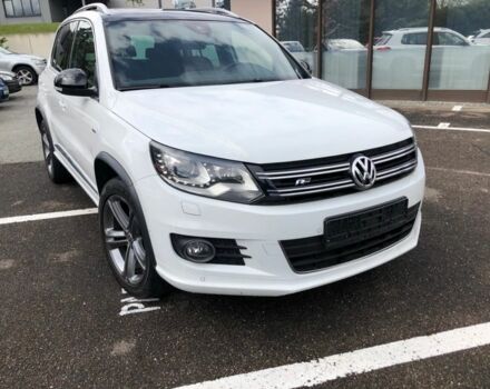 Білий Фольксваген Тігуан, об'ємом двигуна 2 л та пробігом 142 тис. км за 9200 $, фото 4 на Automoto.ua