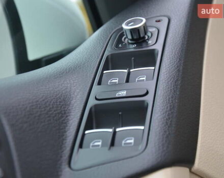 Белый Фольксваген Тигуан, объемом двигателя 2 л и пробегом 156 тыс. км за 12750 $, фото 44 на Automoto.ua