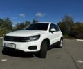 Білий Фольксваген Тігуан, об'ємом двигуна 2 л та пробігом 215 тис. км за 11500 $, фото 1 на Automoto.ua