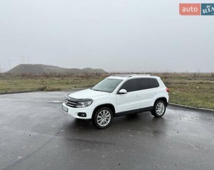 Белый Фольксваген Тигуан, объемом двигателя 2.01 л и пробегом 122 тыс. км за 12300 $, фото 5 на Automoto.ua