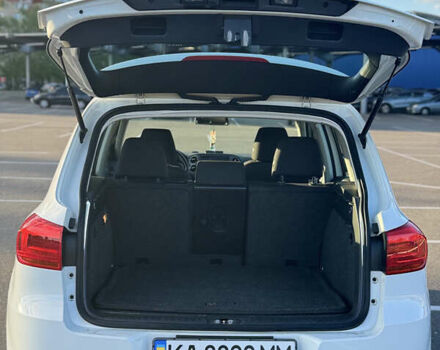 Белый Фольксваген Тигуан, объемом двигателя 1.98 л и пробегом 162 тыс. км за 12300 $, фото 5 на Automoto.ua