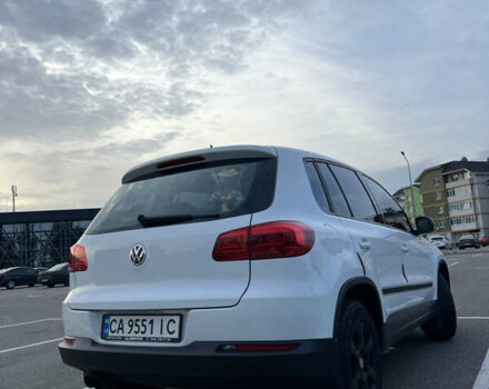 Белый Фольксваген Тигуан, объемом двигателя 1.97 л и пробегом 210 тыс. км за 14000 $, фото 10 на Automoto.ua