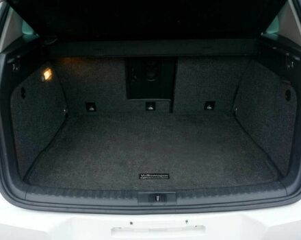 Білий Фольксваген Тігуан, об'ємом двигуна 2 л та пробігом 83 тис. км за 7900 $, фото 11 на Automoto.ua