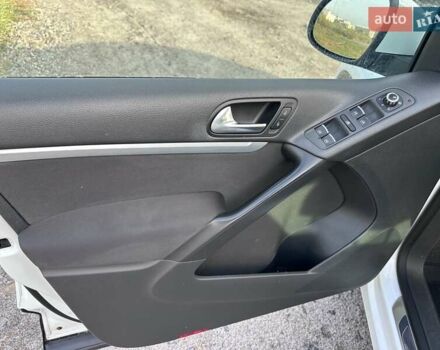 Білий Фольксваген Тігуан, об'ємом двигуна 1.97 л та пробігом 287 тис. км за 15800 $, фото 7 на Automoto.ua