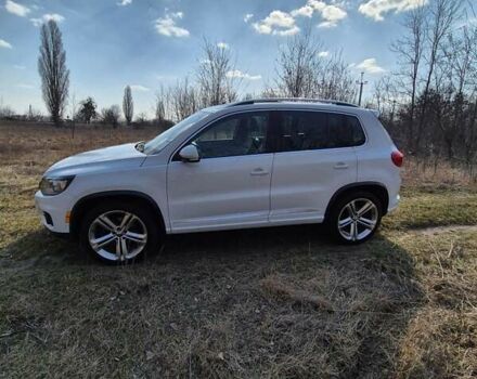 Білий Фольксваген Тігуан, об'ємом двигуна 1.98 л та пробігом 196 тис. км за 12900 $, фото 1 на Automoto.ua