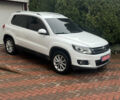 Белый Фольксваген Тигуан, объемом двигателя 2 л и пробегом 176 тыс. км за 15850 $, фото 1 на Automoto.ua