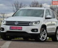 Белый Фольксваген Тигуан, объемом двигателя 2 л и пробегом 156 тыс. км за 12750 $, фото 1 на Automoto.ua