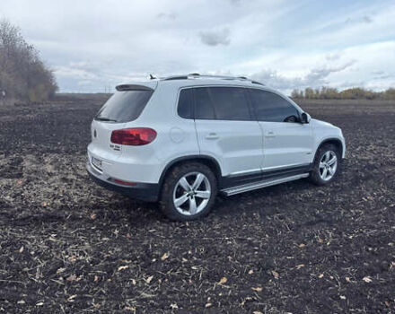 Белый Фольксваген Тигуан, объемом двигателя 1.97 л и пробегом 278 тыс. км за 15700 $, фото 7 на Automoto.ua