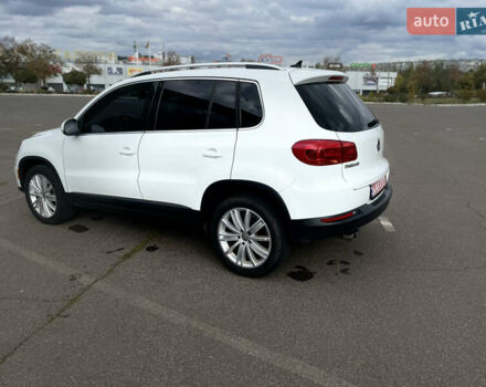 Белый Фольксваген Тигуан, объемом двигателя 2 л и пробегом 161 тыс. км за 12750 $, фото 4 на Automoto.ua